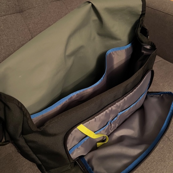 Timbuk2 Messenger Bag - Picture 2 of 5